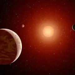 En konstnärlig representation av rymden med en stor, rödbrun planet i förgrunden. I bakgrunden syns en orange sol, en mindre planet och en grönaktig planet, kanske Proxima b, bland stjärnor.